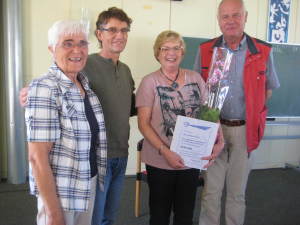 Bild von links Ingrid Lutterbeck, Chorleiter Stefan Rauch, Heide Habekost- Krug, Friedel Snethkamp